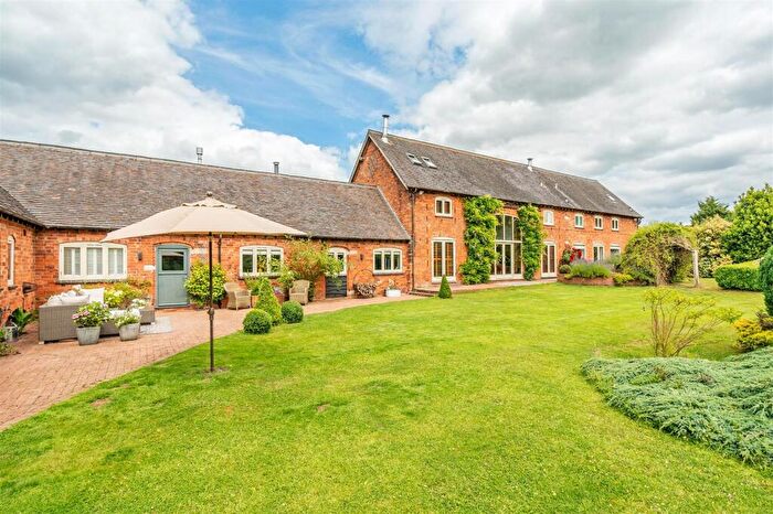 5 Bedroom Barn Conversion For Sale In Windmill Farm, Windmill Lane, Packwood, B94