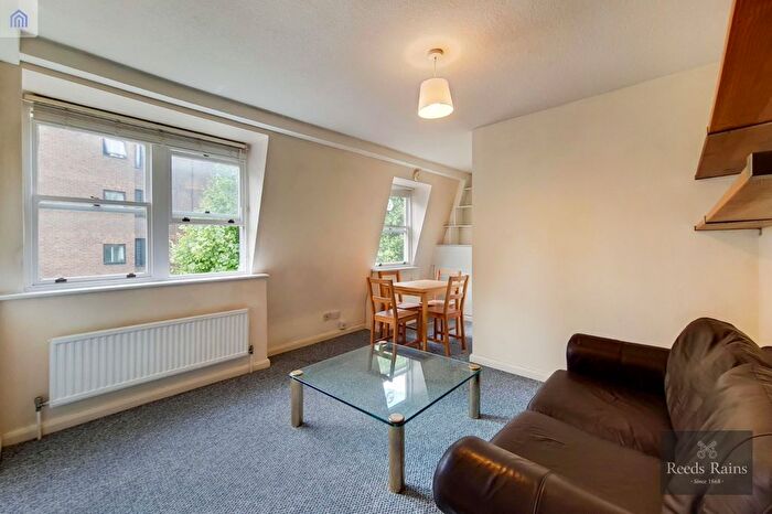 1 Bedroom Flat For Sale In Kennington Road, London, SE1