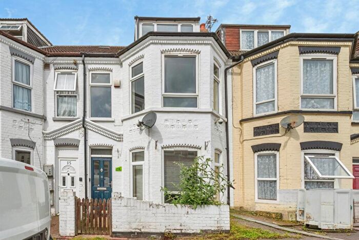 6 Bedroom Terraced House For Sale In Walpole Road, Great Yarmouth, NR30