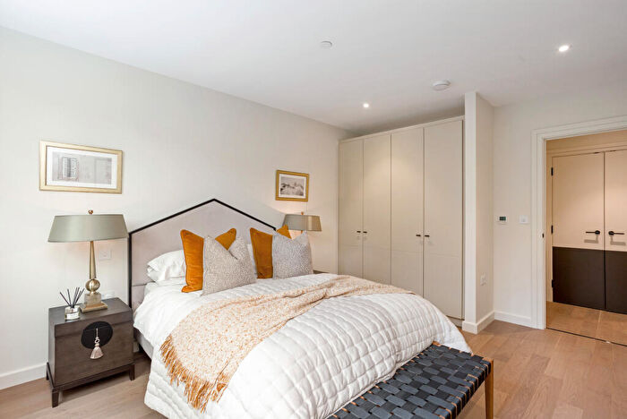 2 Bedroom Apartment For Sale In The Clay Yard, West Hampstead, NW6