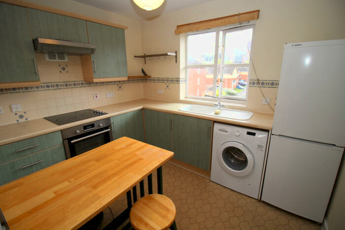 2 Bedroom Apartment To Rent In Georgette Drive, Salford, Greater Manchester, M3