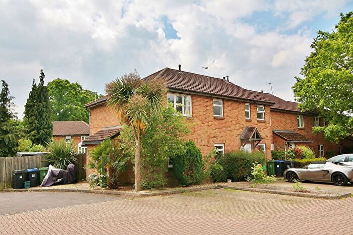 1 Bedroom End Of Terrace House To Rent In Wych Hill Park, Woking, Surrey, GU22