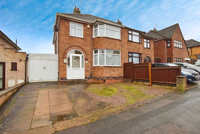 3 Bedroom Semi-Detached House For Sale In Denegate Avenue, Birstall, Leicester, Leicestershire, LE4