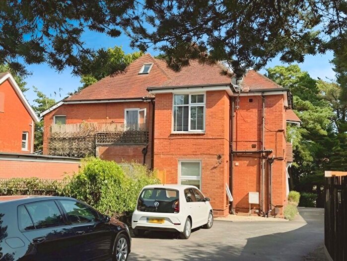 1 Bedroom Apartment For Sale In Meyrick Park Crescent, Meyrick Park, Bournemouth, BH3