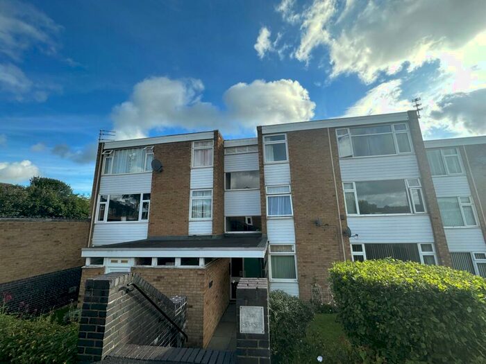 1 Bedroom Flat To Rent In Griffin Close, Shepshed, Leicestershire, LE12