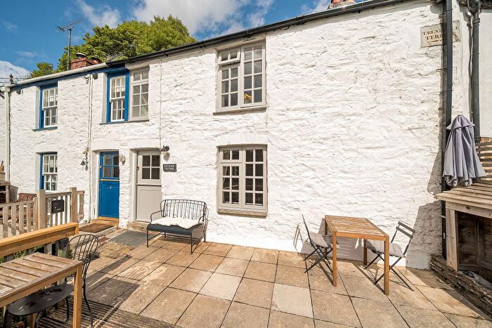 1 Bedroom Terraced House For Sale In Trenhaile Terrace, Malpas, Cornwall, TR1