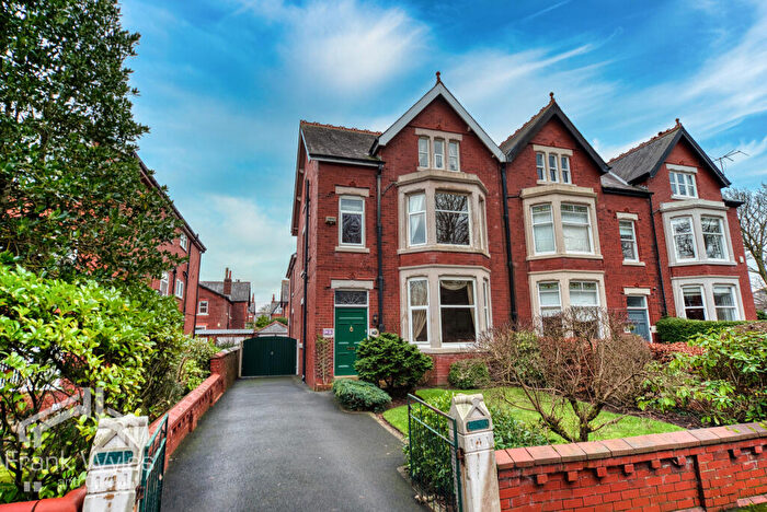 5 Bedroom Terraced House For Sale In Riversleigh Avenue, Lytham St. Annes, Lancashire, FY8