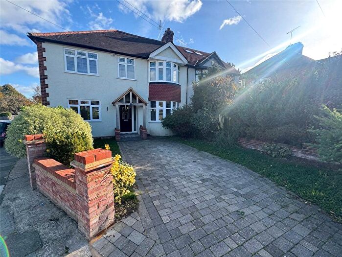 4 Bedroom Semi-Detached House For Sale In Lancing Road, Orpington, Kent, BR6