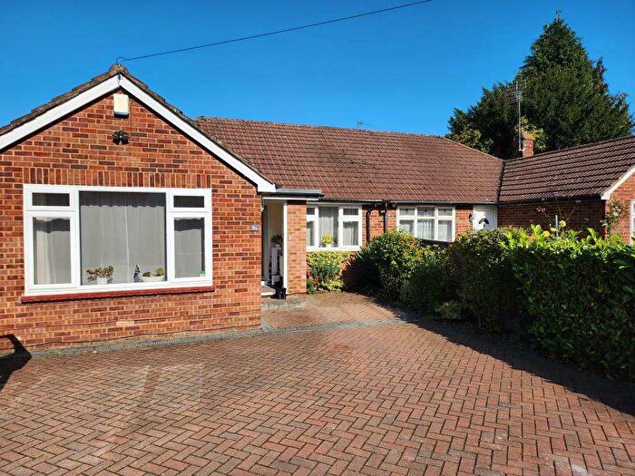 3 Bedroom Semi-Detached Bungalow To Rent In College Road, Woking, GU22