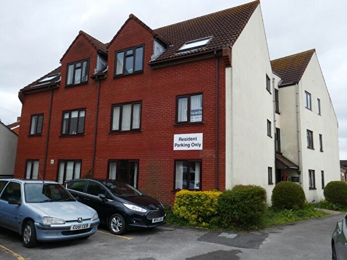 1 Bedroom Flat To Rent In Crofton Court, Yeovil, BA21