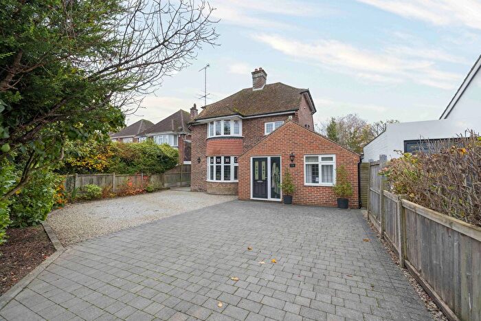 4 Bedroom Detached House For Sale In New Dover Road, Canterbury, CT1