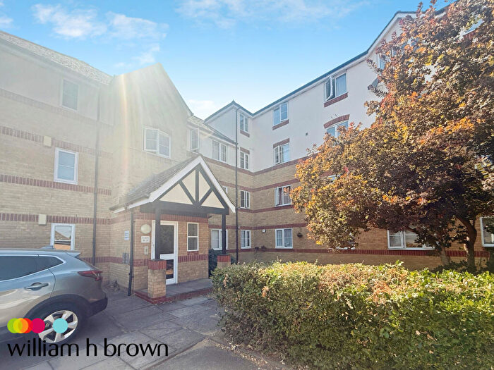 2 Bedroom Flat To Rent In Lewes Close, Bruces Wharf, Grays, RM17