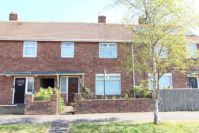 3 Bedroom Terraced House For Sale In Fairways Avenue, High Heaton, Newcastle Upon Tyne, NE7