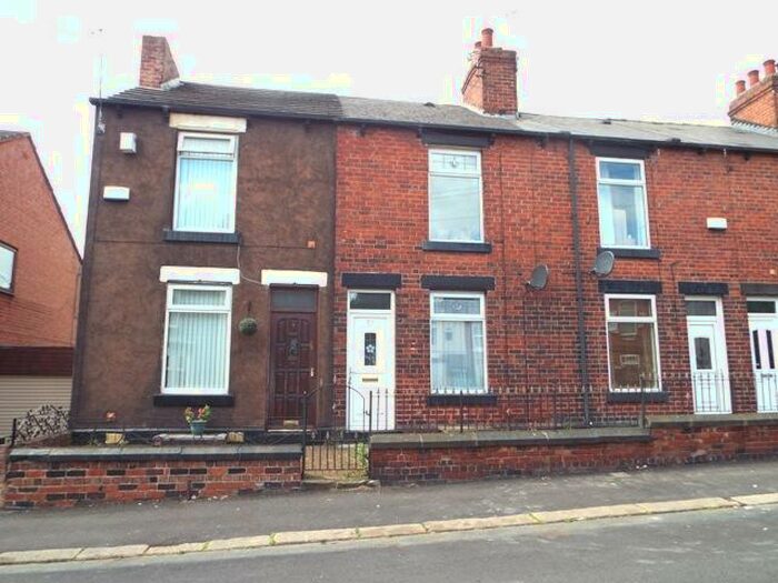 2 Bedroom House To Rent In Farnley Avenue, Birley Carr, S6