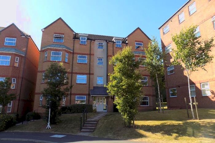 2 Bedroom Flat To Rent In Goodrich Mews, Dudley, DY3