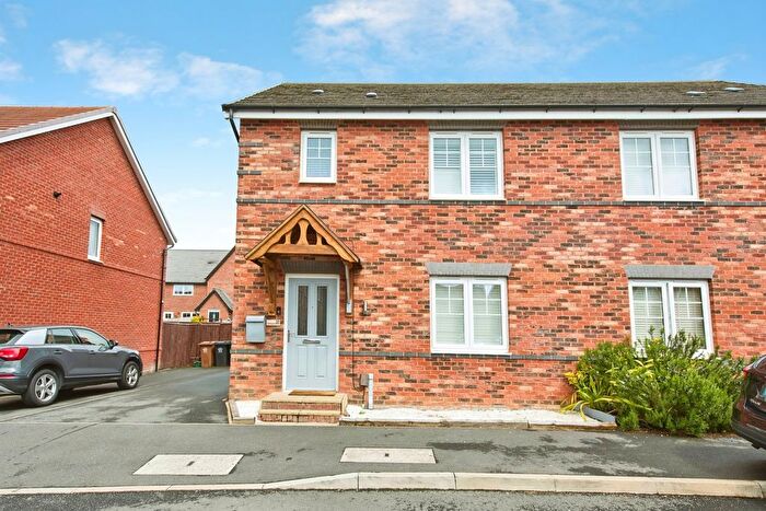 3 Bedroom Semi Detached House For Sale In Kinglas Drive, Mickleover, Derby, Derbyshire, DE3