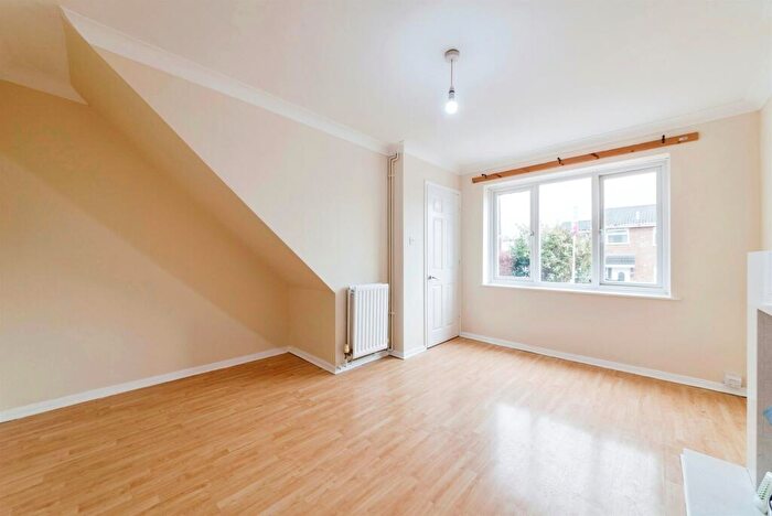 2 Bedroom Semi-Detached House For Sale In Truro Close, Grantham, NG31