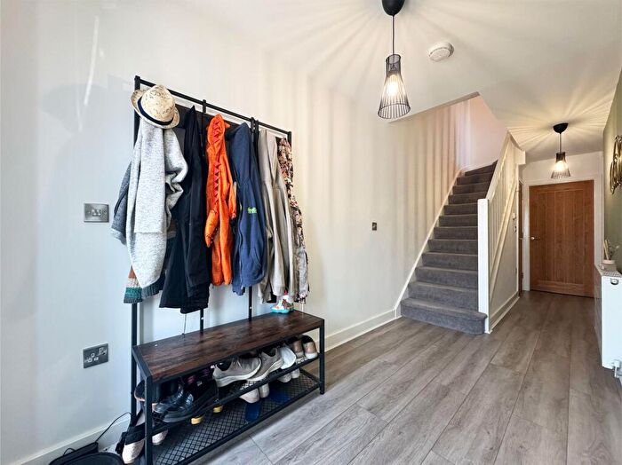 4 Bedroom Detached House For Sale In Rosemeade Court, Huddersfield, HD5