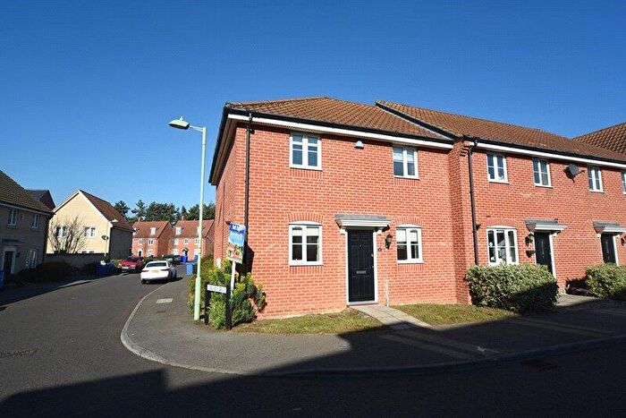 3 Bedroom End Of Terrace House To Rent In Privet Way, Red Lodge, Bury St. Edmunds, Suffolk, IP28