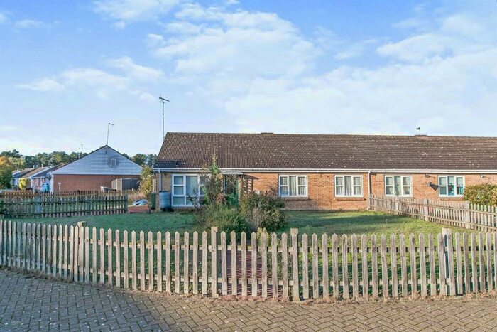 3 Bedroom Semi-Detached Bungalow For Sale In Greenways, Sutton Heath, Woodbridge, IP12