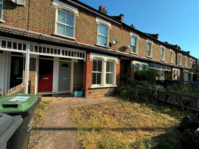 2 Bedroom Flat To Rent In Morland Road, Croydon, CR0