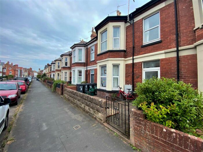 Flat To Rent In Victoria Road, Exmouth, Devon, EX8