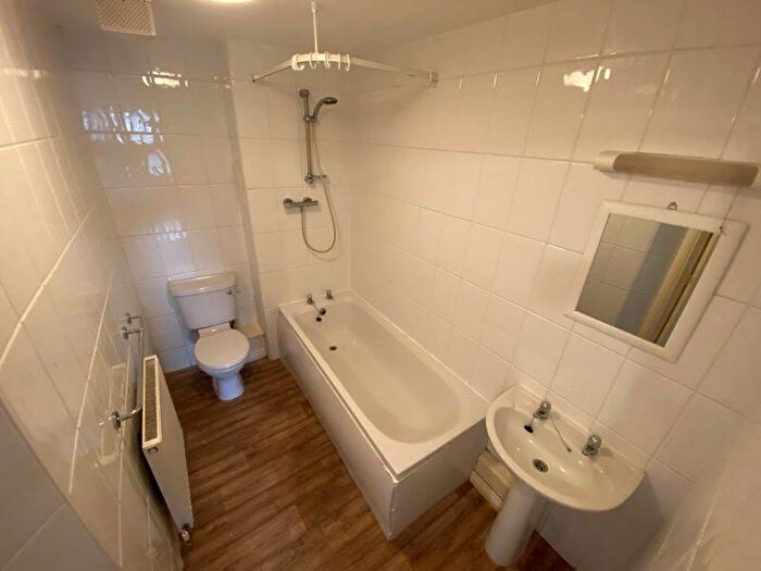2 Bedroom Apartment To Rent In Sherwood Street, Hucknall, Nottingham, NG15