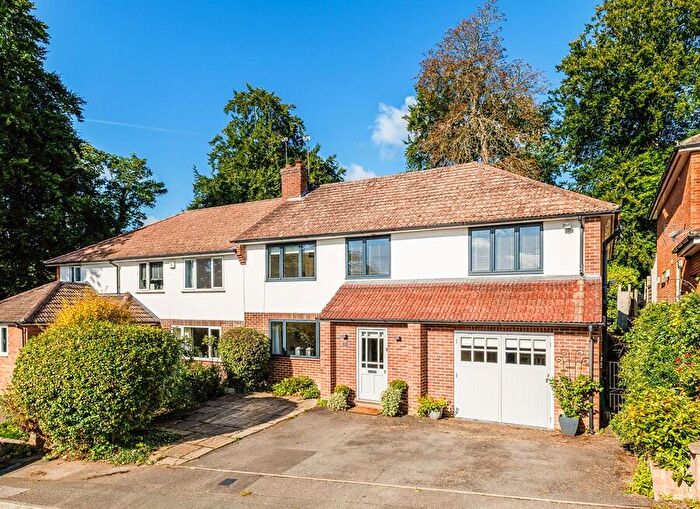 5 Bedroom Semi-Detached House For Sale In Marlow, SL7