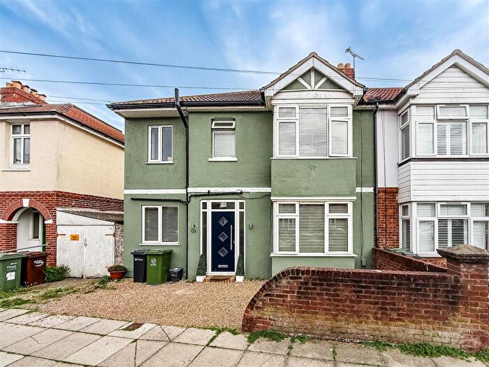 5 Bedroom Semi-Detached House For Sale In Monckton Road, Copnor, PO3