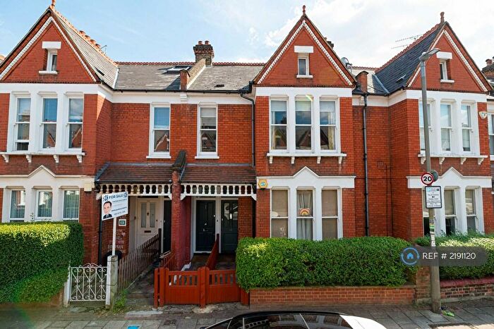 2 Bedroom Maisonette To Rent In Yukon Road, London, SW12