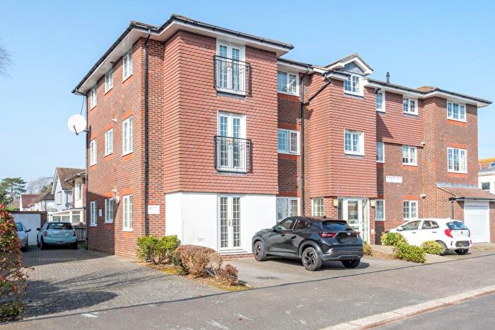 2 Bedroom Apartment For Sale In Princess Avenue, Aldwick, Bognor Regis, PO21