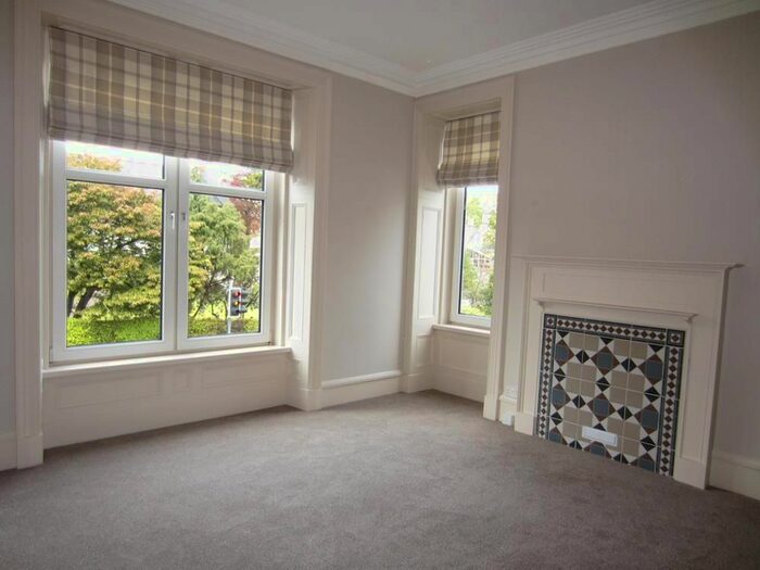 3 Bedroom Flat To Rent In North Deeside Road, Cults, AB15