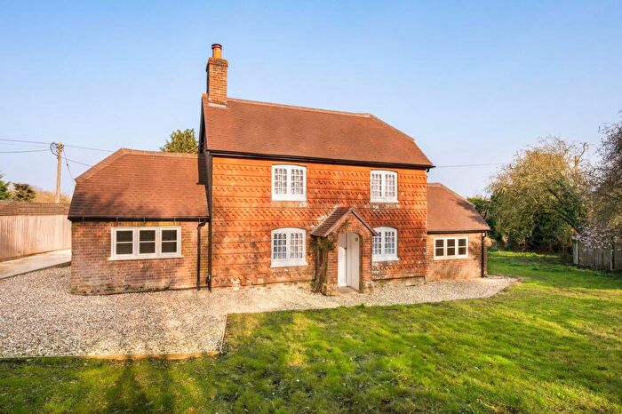 4 Bedroom Detached House To Rent In West Street, Newbury, RG20