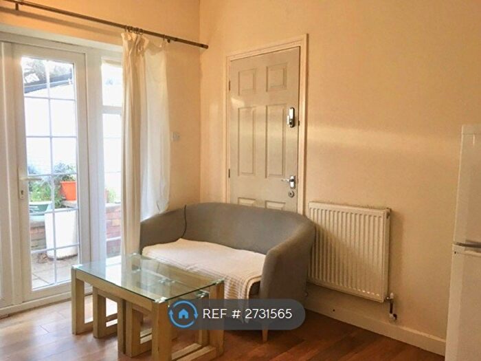 Studio To Rent In Coniston Avenue, Oxford, OX3