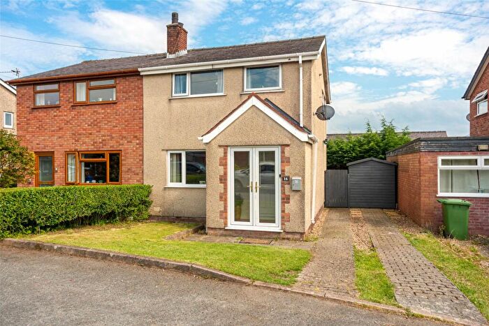 3 Bedroom Semi-Detached House For Sale In Rhosfryn, Bangor, Gwynedd, LL57