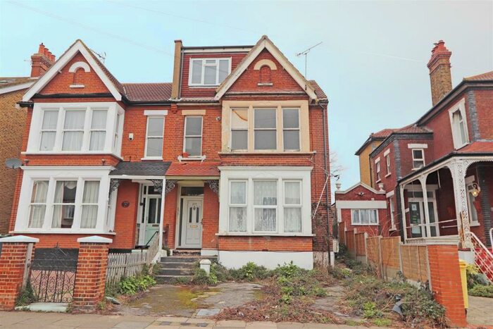 1 Bedroom Flat To Rent In York Road, Southend-On-Sea, SS1
