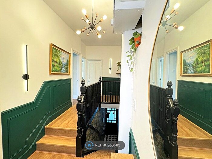 3 Bedroom Maisonette To Rent In London Road, Isleworth, TW7