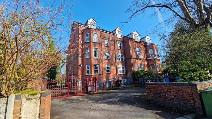 2 Bedroom Flat To Rent In Withington Road, Whalley Range, Manchester, M16