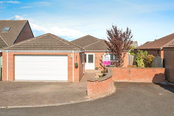 4 Bedroom Detached Bungalow For Sale In Grovewood Close, Misterton, Doncaster, DN10