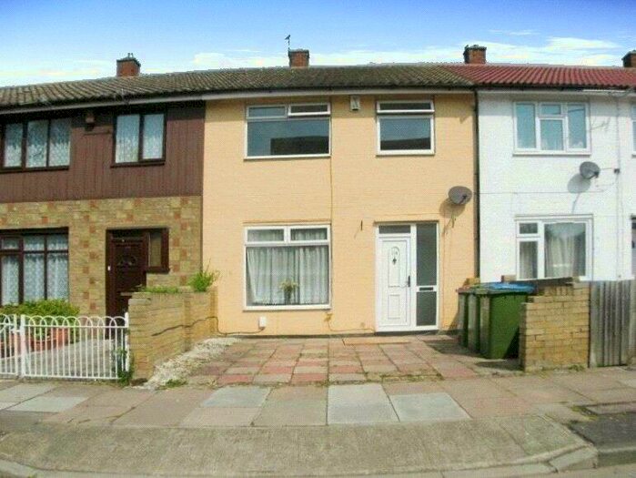 3 Bedroom Terraced House To Rent In Finchale Road, London, SE2