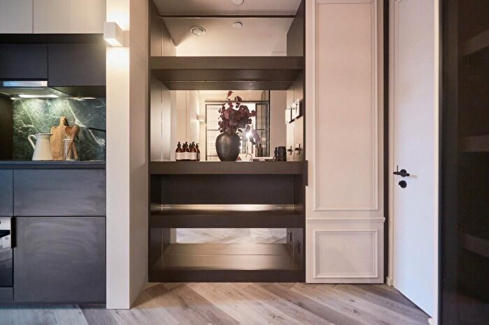 Studio To Rent In Dandi Brondsbery, Willesden Lane, London, NW2