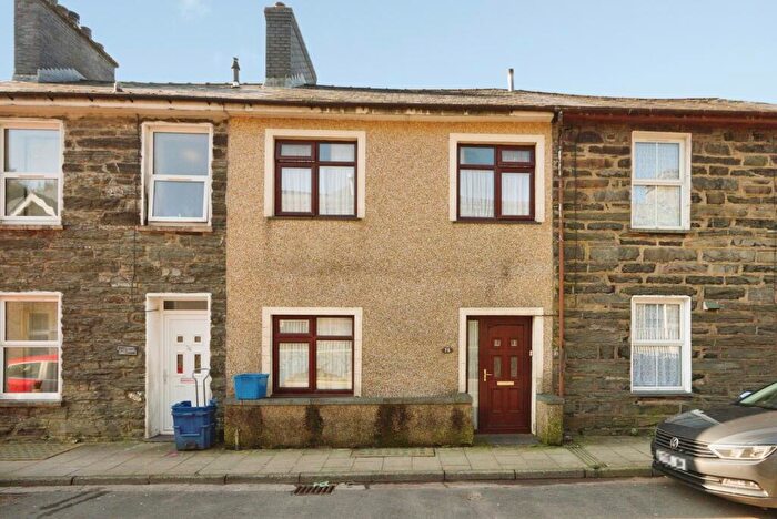 3 Bedroom Terraced House For Sale In High Street, Blaenau Ffestiniog, Gwynedd, LL41