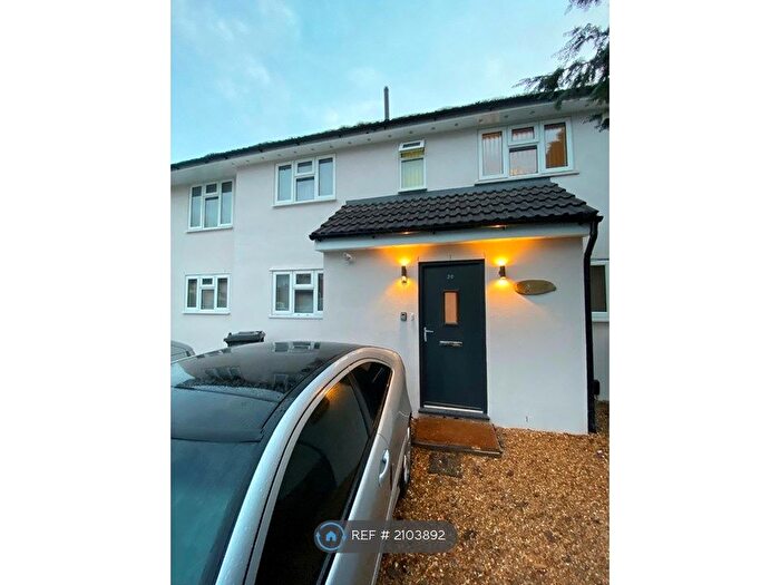 5 Bedroom Semi-Detached House To Rent In Dudley Road, Cambridge, CB5