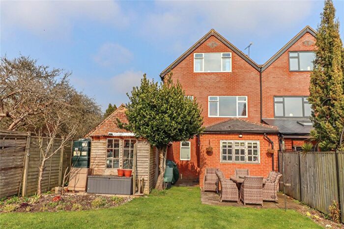 4 Bedroom Semi-Detached House For Sale In Salisbury Road, Broughton, Stockbridge, Hampshire, SO20