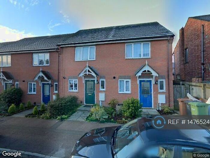 2 Bedroom Terraced House To Rent In Highfield Road, Wellingborough, NN8