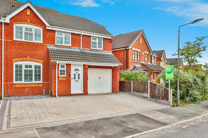 4 Bedroom Semi-Detached House For Sale In Honingham Road, Ilkeston, DE7