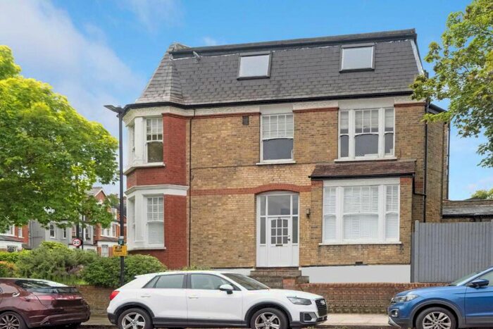 1 Bedroom Flat To Rent In Alexandra Park Road, London, N10