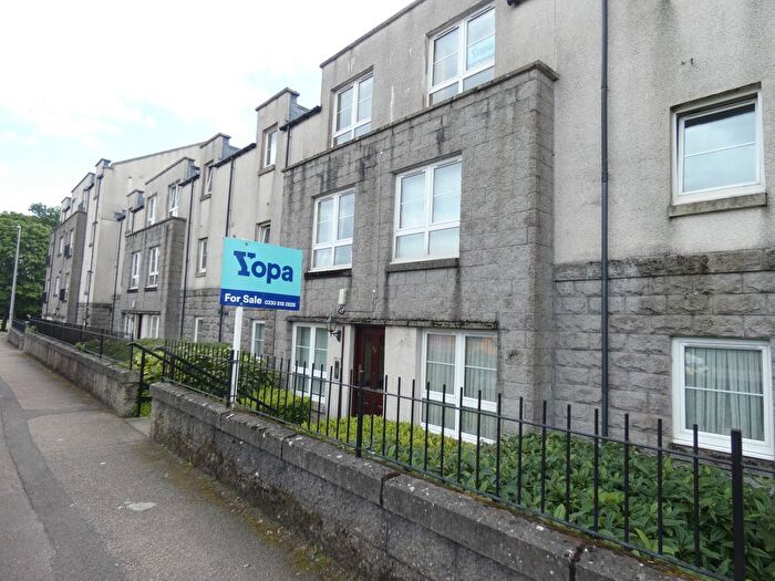 2 Bedroom Flat For Sale In Eday Road, Aberdeen, AB15