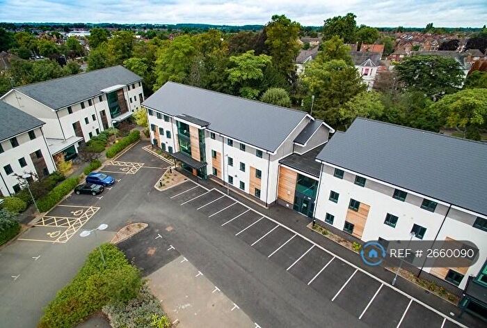 6 Bedroom Flat To Rent In Warwick New Road, Leamington Spa, CV32
