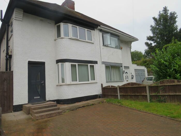 3 Bedroom Property To Rent In Wolverhampton Road, Oldbury, B69